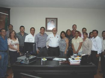 FIRMA DE CONTRATO COLECTIVO ENTRE EL COBAEV Y EL SUIT