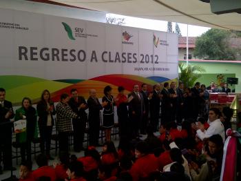 Retoman clases 2 millones de alumnos