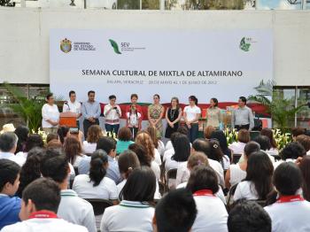 Inicia Semana Cultural de Mixtla de Altamirano en la SEV