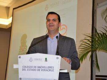 PRESENTA CARLOS ACEVES AMEZCUA INFORME DE RESULTADOS 2015