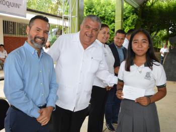 EL PLANTEL 13 PLAYA VICENTE RECIBE A AUTORIDADES DEL COBAEV