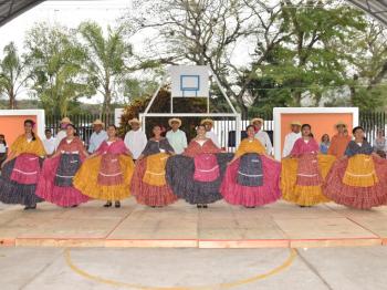 REALIZAN EXPO ¡ENTRA AL COBAEV!