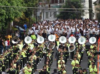 CELEBRAN EL DESFILE DÍA DE LA FAMILIA COBAEV