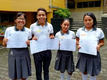 Alumnos del COBAEV, ganadores absolutos del Concurso Estatal de Física 