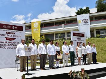 GOBERNADOR DE VERACRUZ INAUGURA INSTALACIONES DEL PLANTEL 52