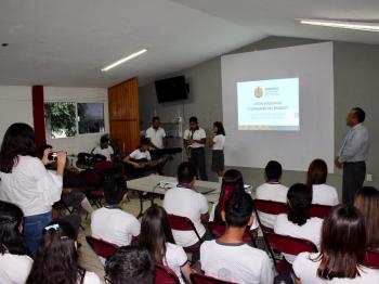 TITULAR DE LA SEMSYS VISITA EL PLANTEL 66