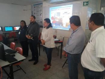 INICIA PROGRAMA DE ALFABETIZACIÓN DIGITAL PARA PADRES DE FAMILIA