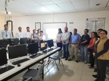 INICIA PROGRAMA DE ALFABETIZACIÓN DIGITAL PARA PADRES DE FAMILIA