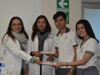 COBAEV ENTREGA EQUIPO MÉDICO E INSUMOS AL CECAN
