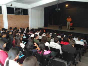 UNIDAD DE GÉNERO REALIZA PLÁTICA INFORMATIVA SOBRE CASOS DE VIOLENCIA