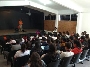 UNIDAD DE GÉNERO REALIZA PLÁTICA INFORMATIVA SOBRE CASOS DE VIOLENCIA