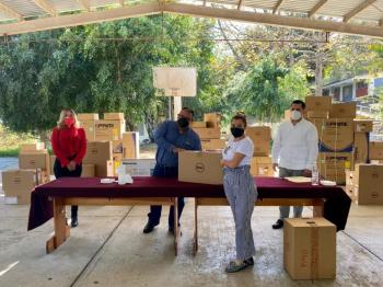 ENTREGA DE EQUIPAMIENTO ESCOLAR A PLANTELES DE LA ZONA IV 