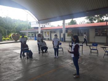 ALUMNOS DEL COBAEV SE SUMAN AL MOVIMIENTO NACIONAL POR LA ALFABETIZACIÓN Y LA EDUCACIÓN