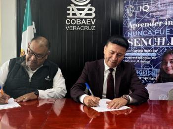 COBAEV FIRMA CONVENIO CON IQ ENGLISH XALAPA