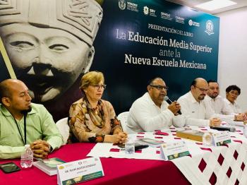 PRESENTAN EL LIBRO LA EDUCACIÓN MEDIA SUPERIOR ANTE LA NUEVA ESCUELA MEXICANA EN MINATITLÁN