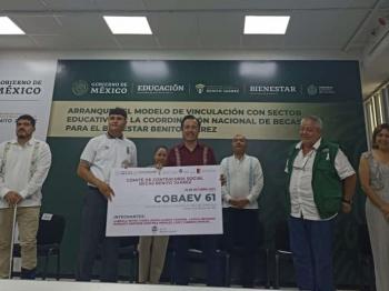COBAEV PARTICIPA EN MEJORA DE LA ENTREGA DE BECAS “BENITO JUÁREZ