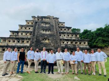 COBAEV PRESENTA LIBRO SOBRE EDUCACIÓN MEDIA SUPERIOR ANTE LA NUEVA ESCUELA MEXICANA, EN PAPANTLA
