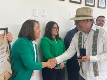 COBAEV ENTREGA PRESEA AL MÉRITO DOCENTE 2024