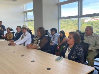 COBAEV ENTREGA PRESEA AL MÉRITO DOCENTE 2024