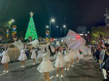 COBAEV, PRESENTE EN EL DESFILE NAVIDEÑO LUZ Y UNIÓN 