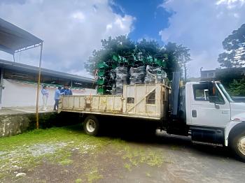 PLANTEL 63 DE ALVARADO RECIBE NUEVO MOBILIARIO ESCOLAR