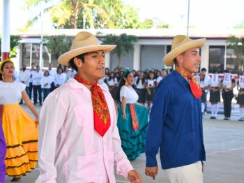 AUTORIDADES DEL COBAEV VISITAN EL PLANTEL 08 DE COSOLEACAQUE
