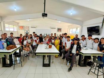 VISITA DIRECTORA GENERAL DEL COBAEV EL PLANTEL 48 JALCOMULCO