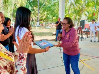 VISITA DIRECTORA GENERAL DEL COBAEV EL PLANTEL 48 JALCOMULCO