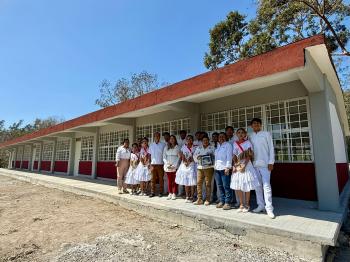 TITULAR DEL COBAEV INAUGURA OBRAS EN EL PLANTEL DE PUEBLO VIEJO
