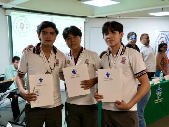 DESTACAN ALUMNOS EN CONCURSO DE APARATOS Y EXPERIMENTOS DE FÍSICA