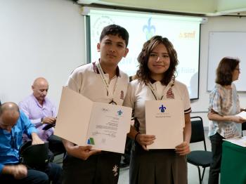DESTACAN ALUMNOS EN CONCURSO DE APARATOS Y EXPERIMENTOS DE FÍSICA
