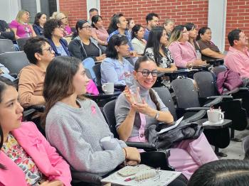 PERSONAL DEL COBAEV PARTICIPA EN PLÁTICA SOBRE CÁNCER DE MAMA