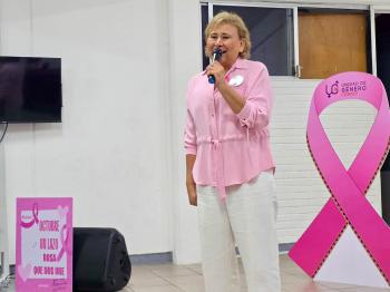 PERSONAL DEL COBAEV PARTICIPA EN PLÁTICA SOBRE CÁNCER DE MAMA